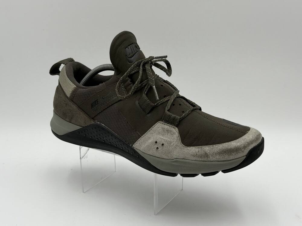 Nike Tech Trainer Men’s Size 11.5 Cross Training Shoes Olive Green  AQ4775-002